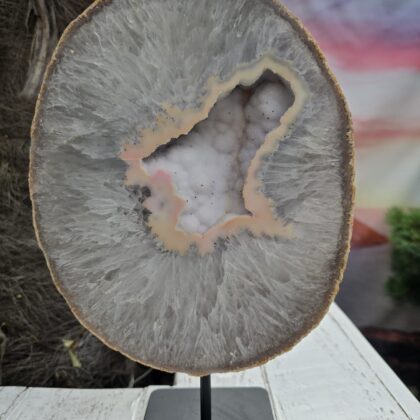 Agaat geode op standaard