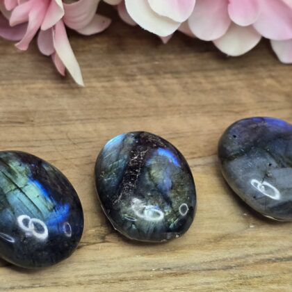 Handsteen Labradoriet